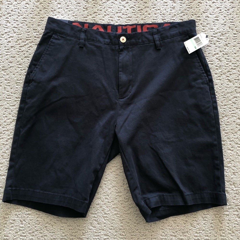 Nautica Navy Men’s Shorts - NWT Size 34 waist.